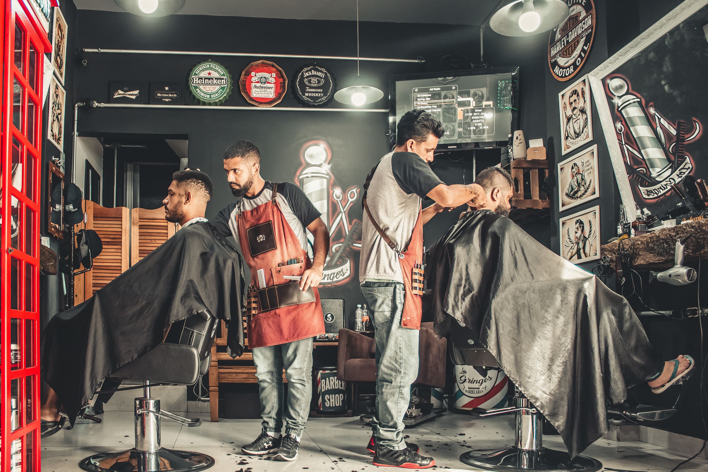 Interior de un local de servicios